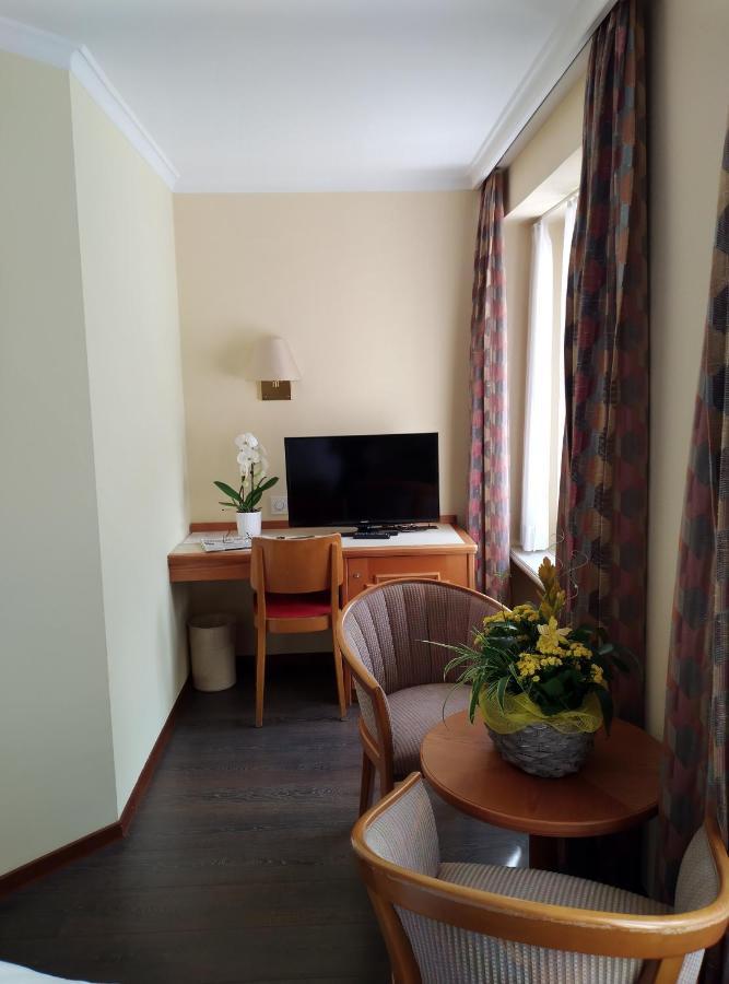 Albergo Faido Værelse billede